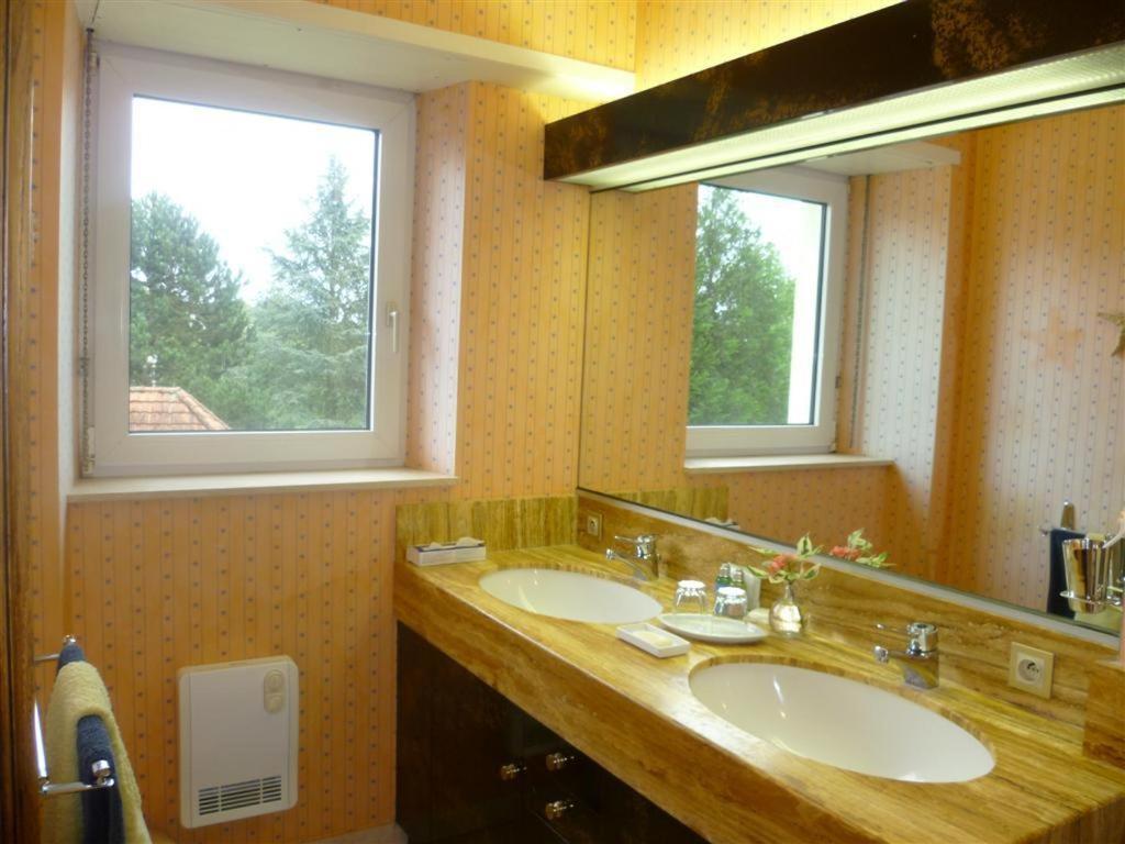 Bed and Breakfast Bois Joli De La Freyere Hindisheim Экстерьер фото